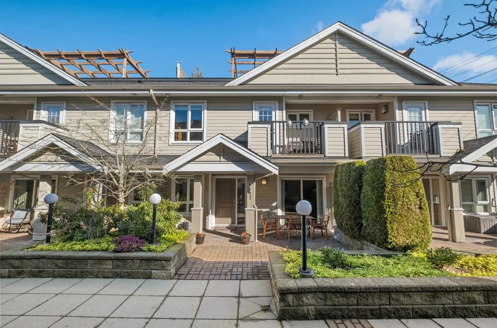 1127 ST. ANDREWS AVENUE, North Vancouver, BC — Residential for Sale - Photo 2
