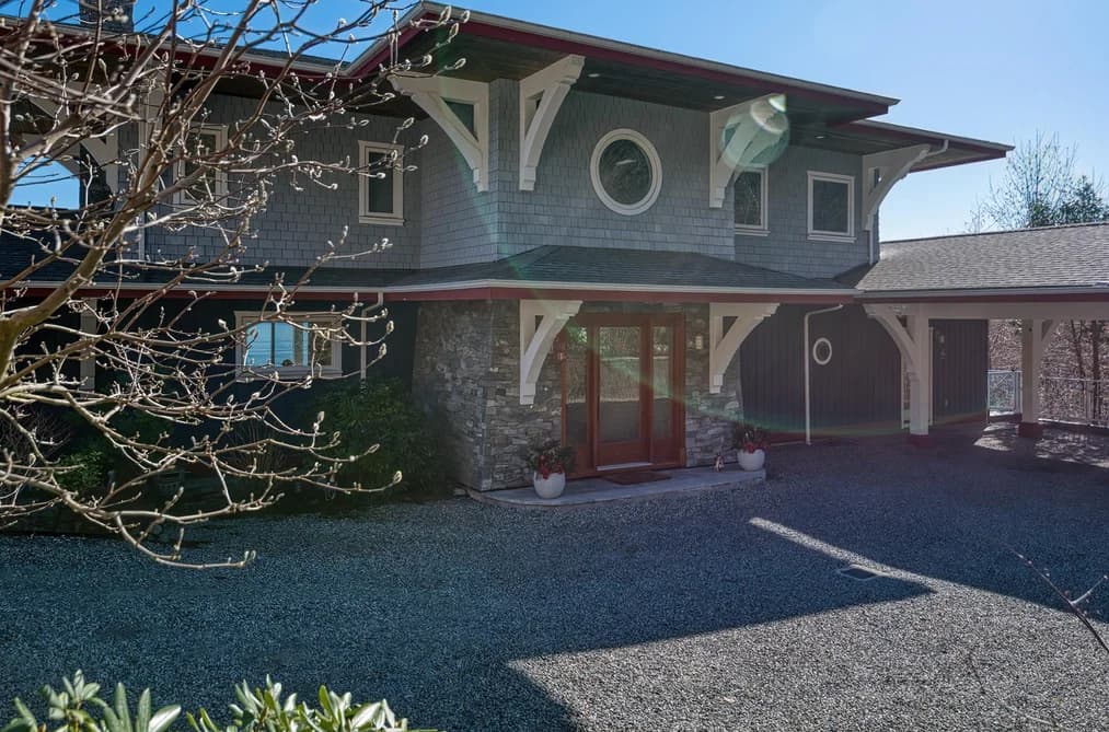 1128 TWIN ISLE DRIVE, Gibsons, BC — Residential for Sale - Photo 2