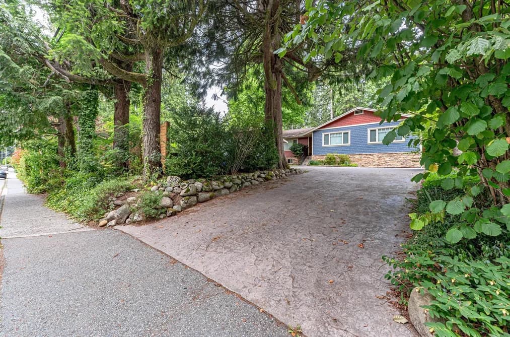 1130 HANDSWORTH ROAD, North Vancouver, BC — Residential for Sale - Photo 2
