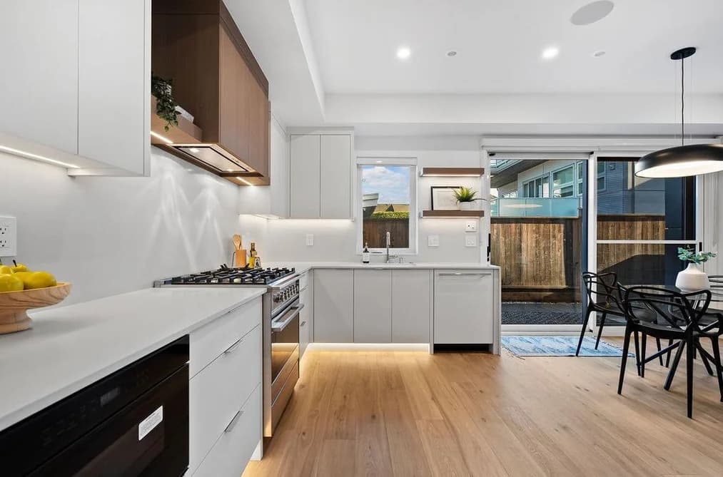 1135 W 33RD AVENUE, Vancouver, BC — Residential for Sale - Main Photo