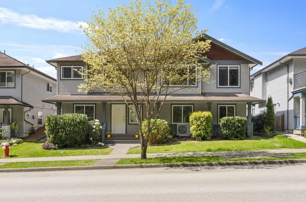 11377 CREEKSIDE STREET, Maple Ridge, BC — Residential for Sale - Main Photo