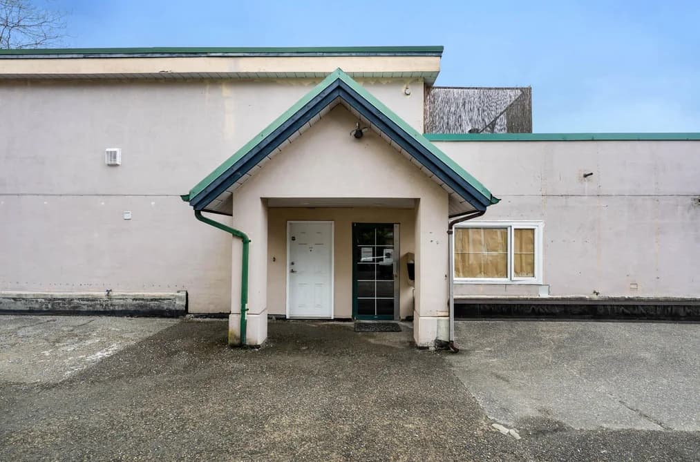 114 918 RODERICK AVENUE, Coquitlam, BC — Residential for Sale - Photo 2