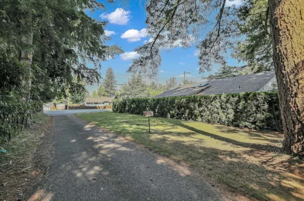 11428 207 STREET, Maple Ridge, BC — Residential for Sale - Photo 2