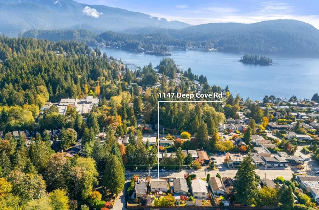 1147 DEEP COVE ROAD, North Vancouver, BC — Residential for Sale - Photo 2