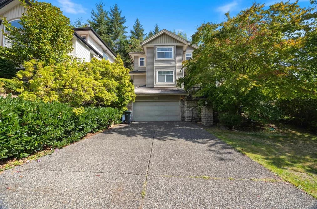 115 Eagle Pass, Port Moody, BC - MLS: R3164957 - Photo 2 115 Eagle Pass, Port Moody, BC - MLS: R3164957 - Photo 2