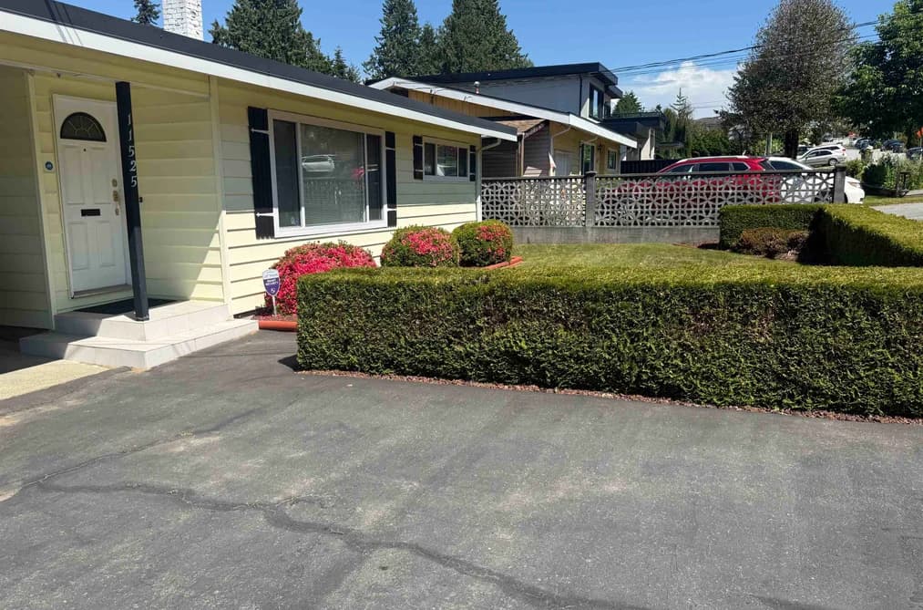 11525 96A AVENUE, Surrey, BC — Residential for Sale - Photo 2