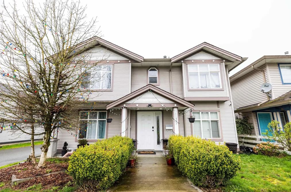 11537 240 STREET, Maple Ridge, BC — Residential for Sale - Main Photo