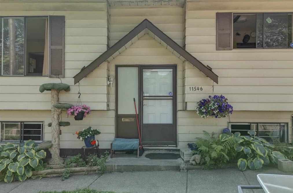 11546 SURREY ROAD, Surrey, BC — Residential for Sale - Photo 2