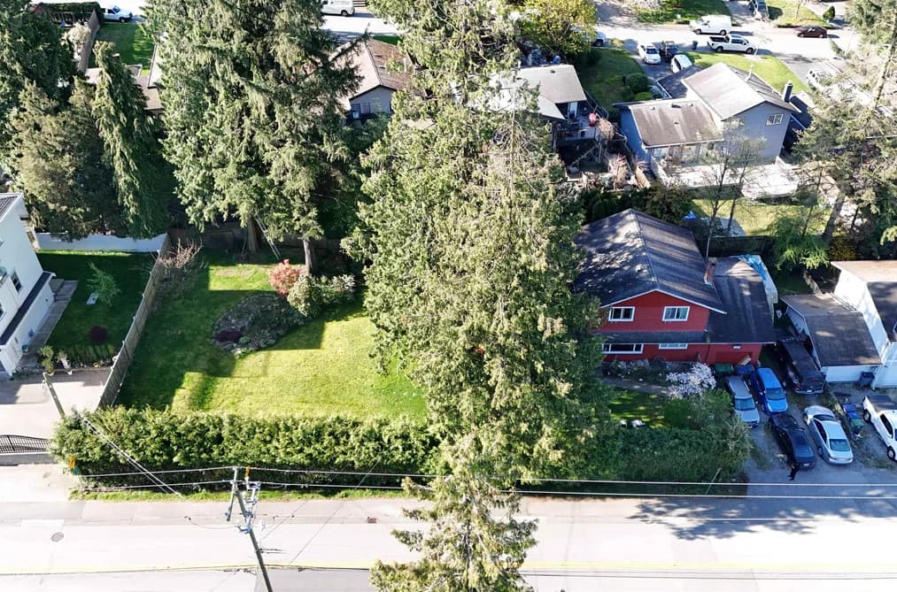 11562 MILLAR ROAD, Surrey, BC — Residential for Sale - Photo 2