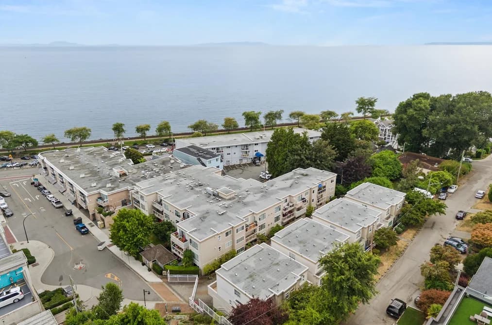 1157 VIDAL STREET, White Rock, BC — Residential for Sale - Main Photo