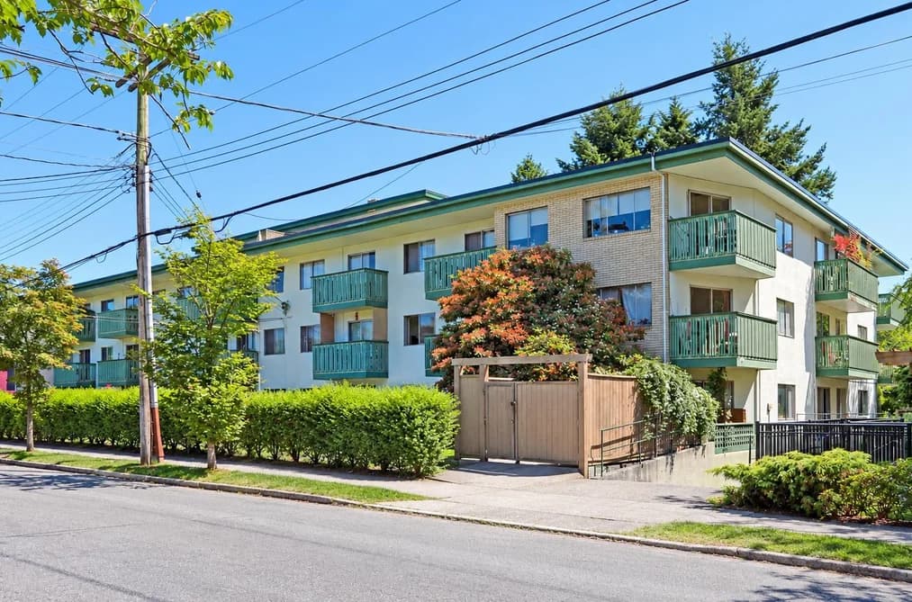 207 36 E 14TH AVENUE, Vancouver, BC — Residential for Sale - Photo 2