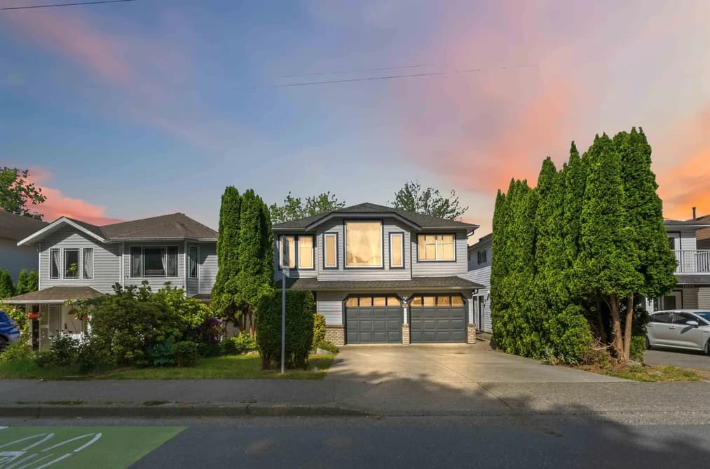 11661 207 STREET, Maple Ridge, BC — Residential for Sale - Main Photo