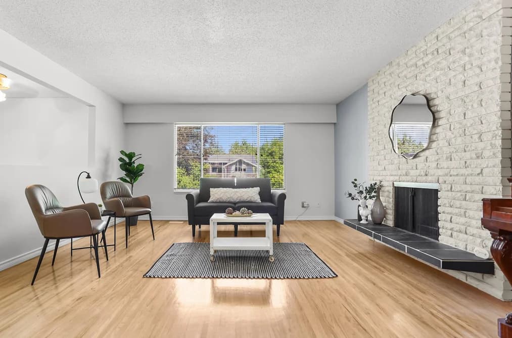 11663 MORRIS STREET, Maple Ridge, BC — Residential for Sale - Photo 2