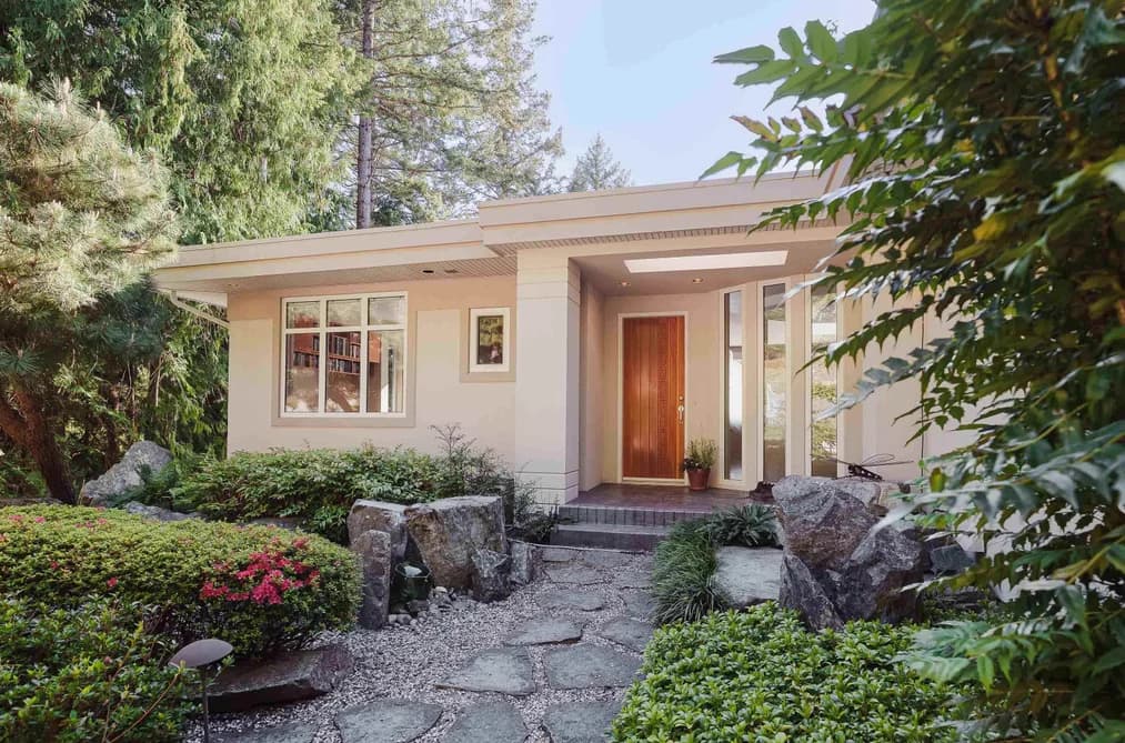 11677 SUNSHINE COAST HIGHWAY, Madeira Park, BC — Residential for Sale - Photo 2