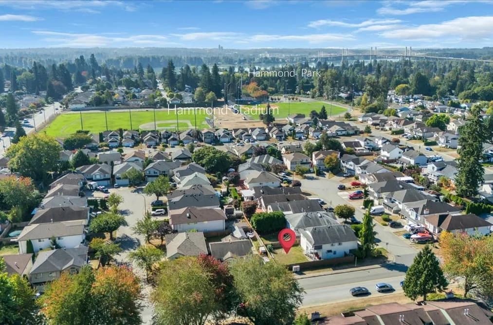 11698 206A STREET, Maple Ridge, BC — Residential for Sale - Photo 2