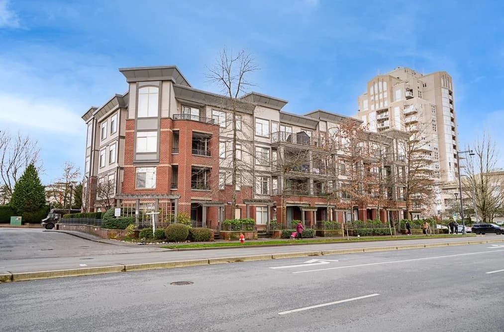 117 10499 UNIVERSITY DRIVE, Surrey, BC — Residential for Sale - Photo 2