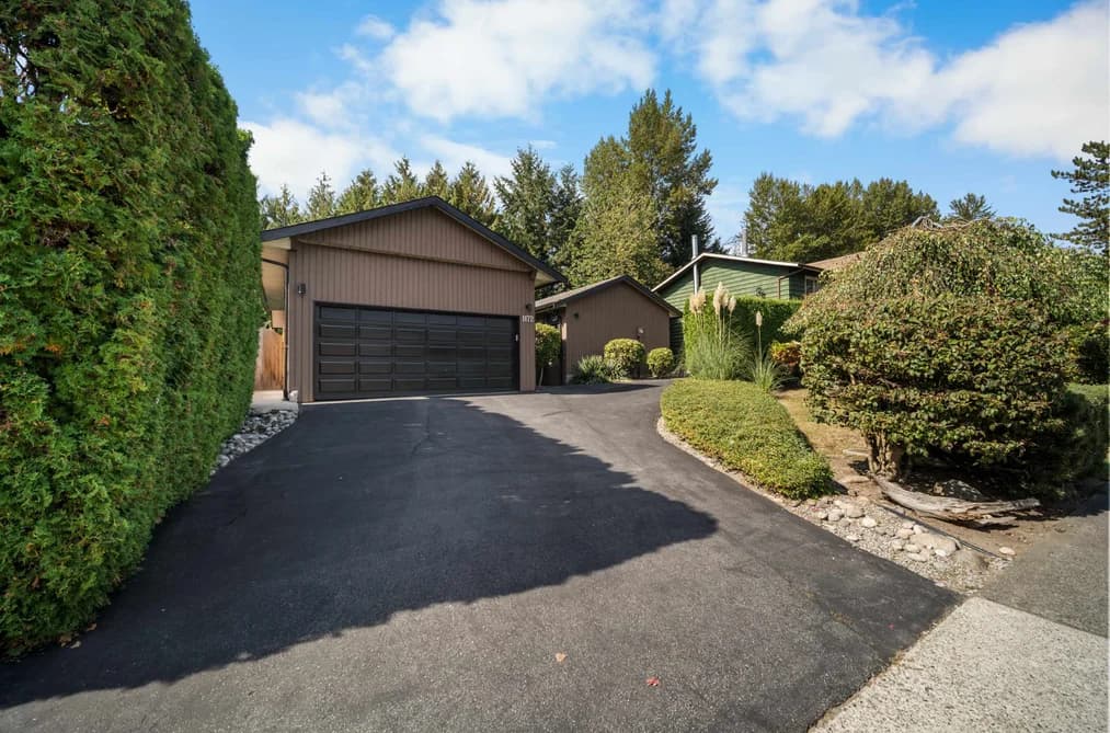 1172 EAGLERIDGE DRIVE, Coquitlam, BC — Residential for Sale - Photo 2