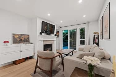 365 E 1st St Unit 118, North Vancouver, BC - MLS: R3170093