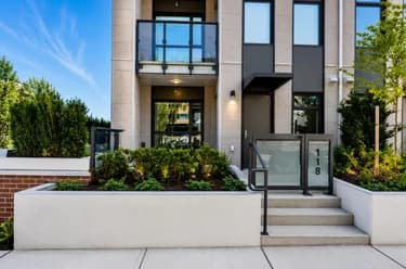 Condo for sale at 118 82 First Street New Westminster British Columbia - MLS: R3139462