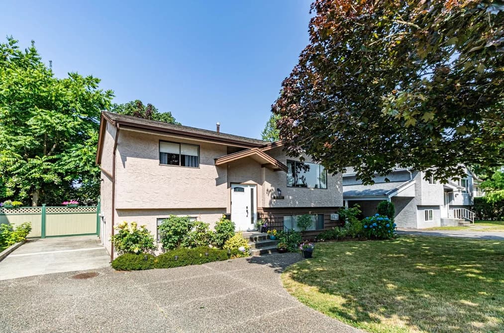 11809 230 STREET, Maple Ridge, BC — Residential for Sale - Main Photo