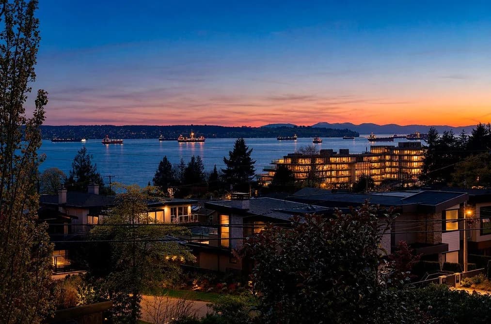 1183 DUCHESS AVENUE, West Vancouver, BC — Residential for Sale - Photo 2