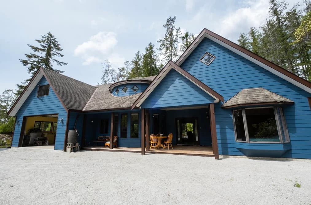 11832 SUNSHINE COAST HIGHWAY, Pender Harbour, BC — Residential for Sale - Main Photo
