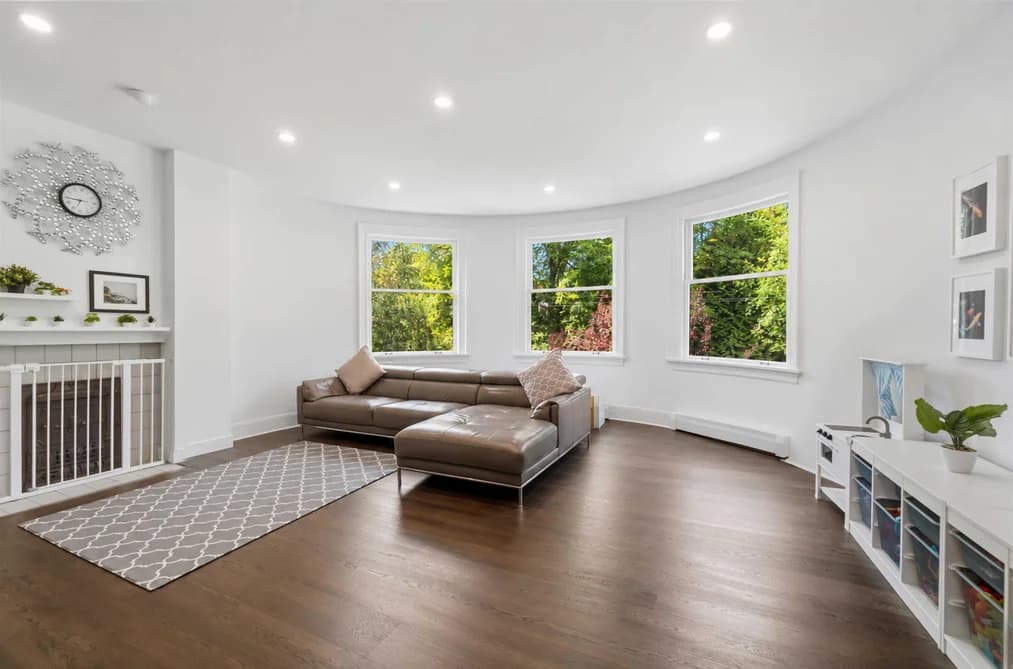 1188 LAURIER AVENUE, Vancouver, BC — Residential for Sale - Photo 2