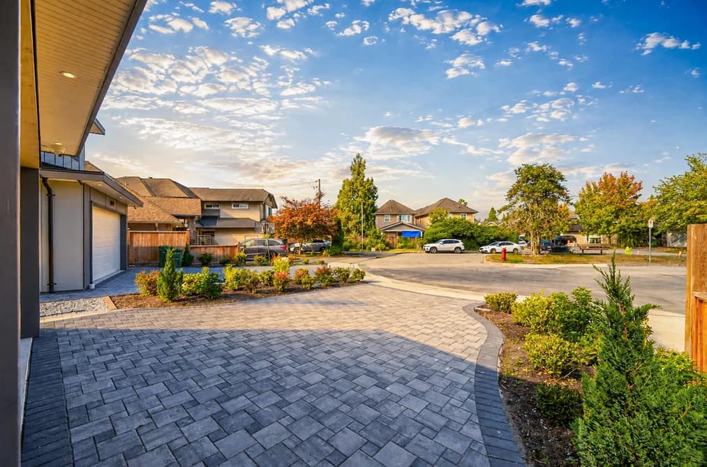 11911 DUNAVON PLACE, Richmond, BC — Residential for Sale - Photo 2