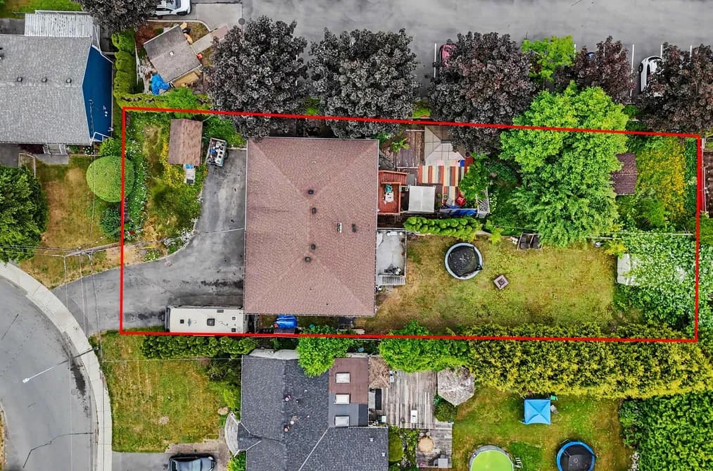 11924-11926 90A AVENUE, Delta, BC — Residential Income for Sale - Main Photo