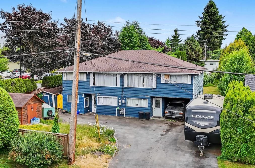 11924-11926 90A AVENUE, Delta, BC — Residential Income for Sale - Photo 2