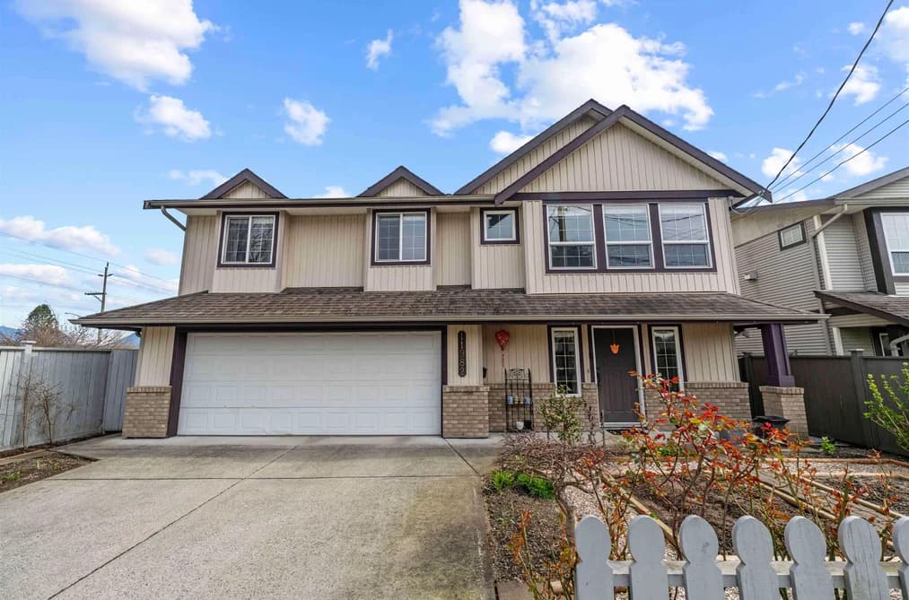 11982 230 STREET, Maple Ridge, BC — Residential for Sale - Main Photo
