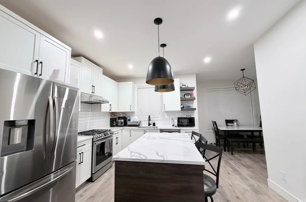 12 27640 LANTERN AVENUE, Abbotsford, BC — Residential for Sale - Main Photo