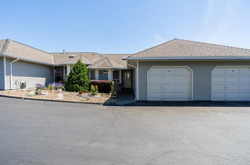 12 32615 MURRAY AVENUE, Abbotsford, BC — Residential for Sale - Main Photo
