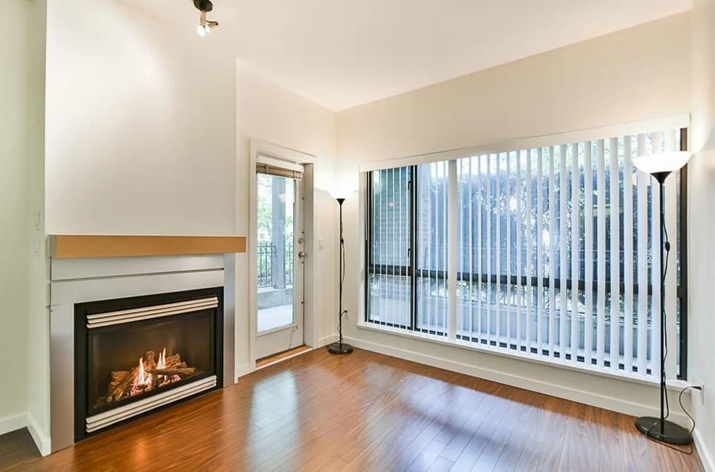 120 10866 CITY PARKWAY, Surrey, BC — Residential for Sale - Photo 2