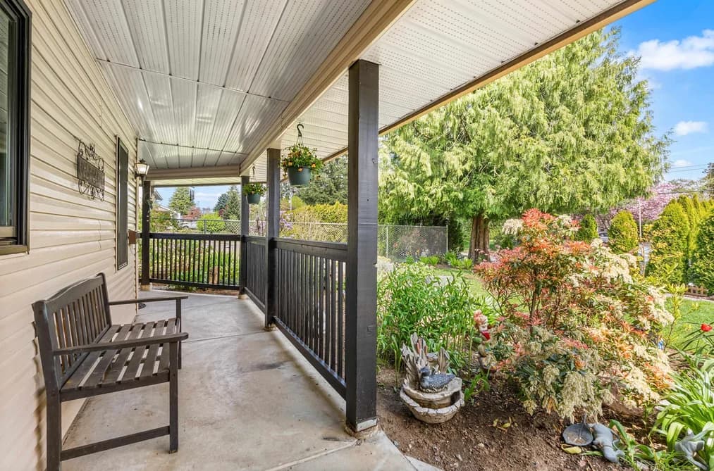 12019 206 STREET, Maple Ridge, BC — Residential for Sale - Photo 2