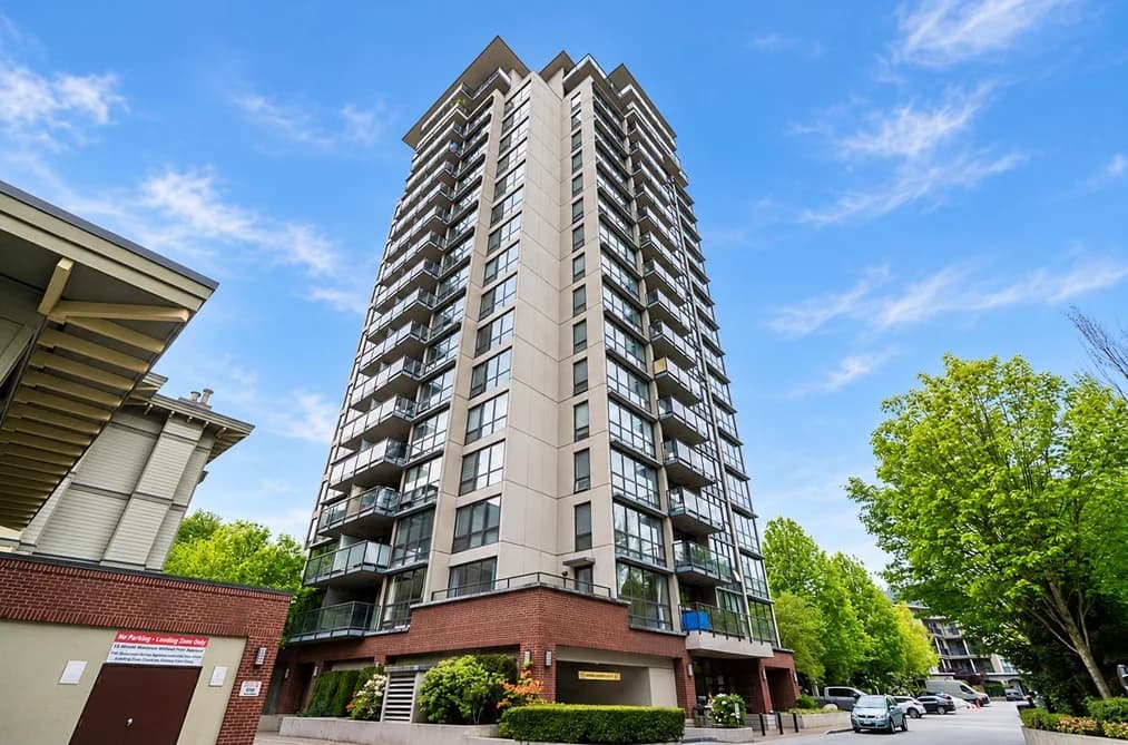 1203 2959 GLEN DRIVE, Coquitlam, BC — Residential for Sale - Photo 2