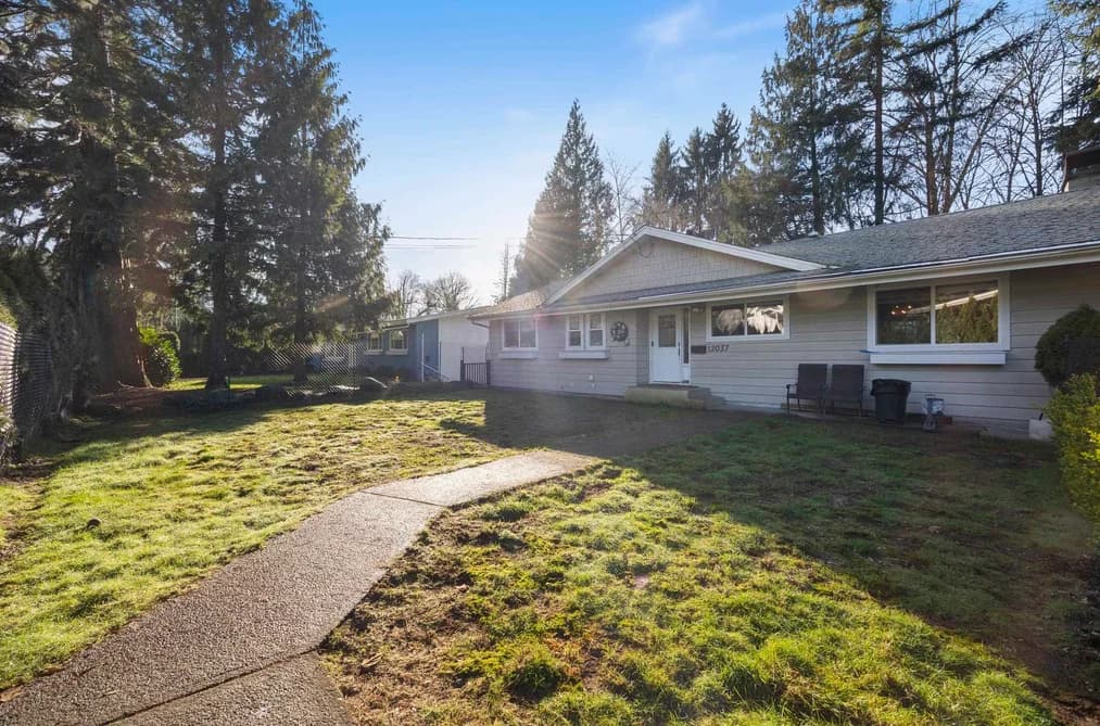12037 208 STREET, Maple Ridge, BC — Residential for Sale - Photo 2