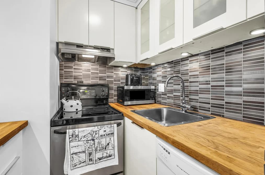 1205 1250 BURNABY STREET, Vancouver, BC — Residential for Sale - Main Photo