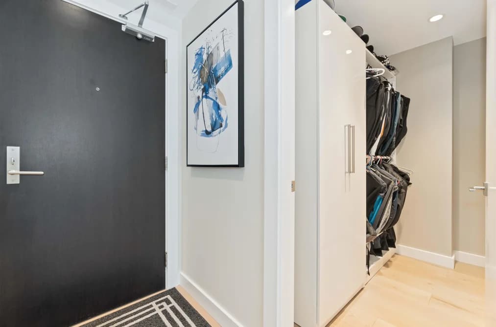 1205 1372 SEYMOUR STREET, Vancouver, BC — Residential for Sale - Photo 2