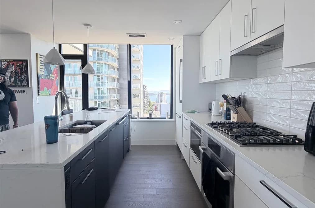 Condo for sale at 1205 1588 Johnston Road White Rock British Columbia - MLS: R3138188