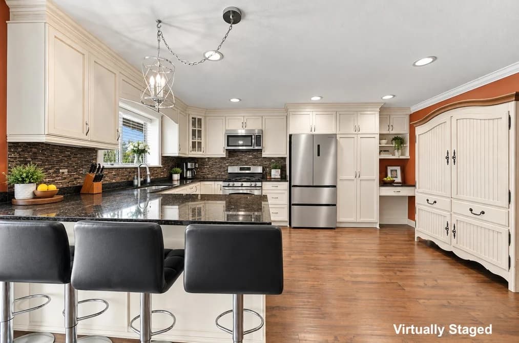 12070 204B STREET, Maple Ridge, BC — Residential for Sale - Photo 2