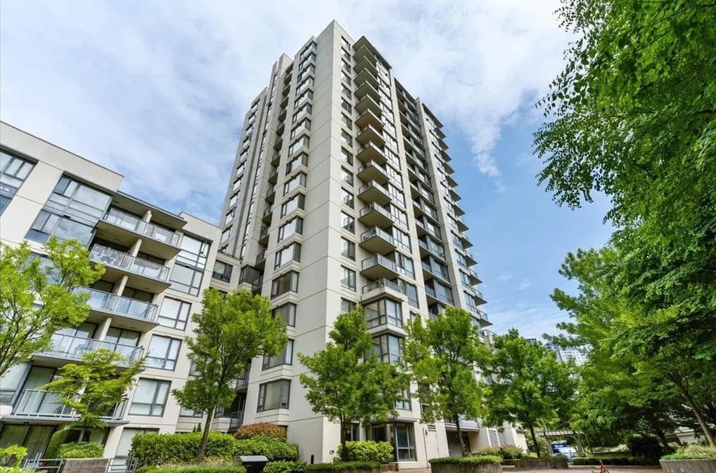 1209 3588 CROWLEY DRIVE, Vancouver, BC — Residential for Sale - Main Photo