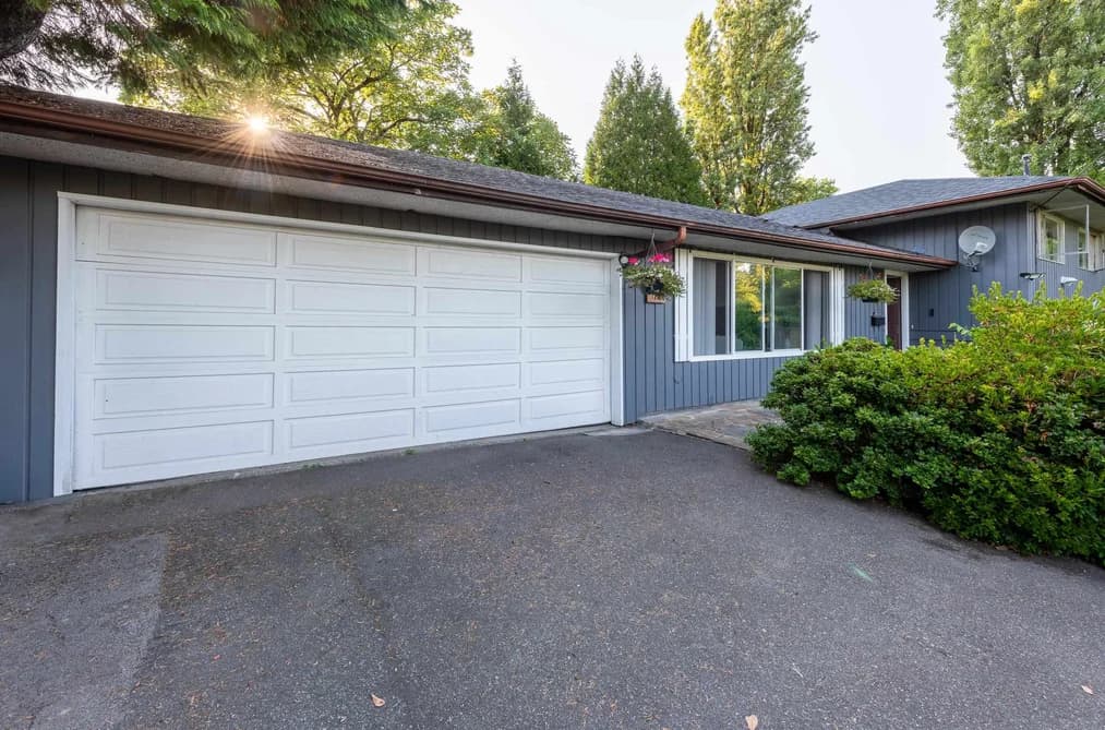 1209 RIDGE COURT, Coquitlam, BC — Residential for Sale - Photo 2