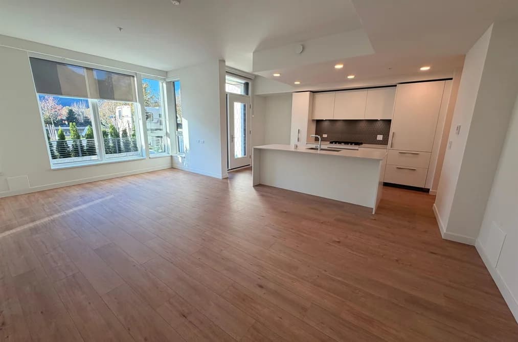 121 1502 SCOTT CRESCENT, Vancouver BC V8B 1G4 - Photo 1