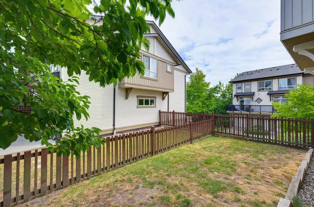 121 19505 68A AVENUE, Surrey, BC — Residential for Sale - Photo 2