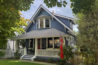 121 E 27th St, North Vancouver, BC - MLS: R3173128