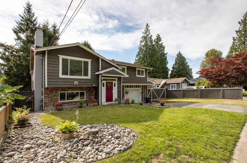 12115 BLAKELY ROAD, Pitt Meadows, BC — Residential for Sale - Photo 2