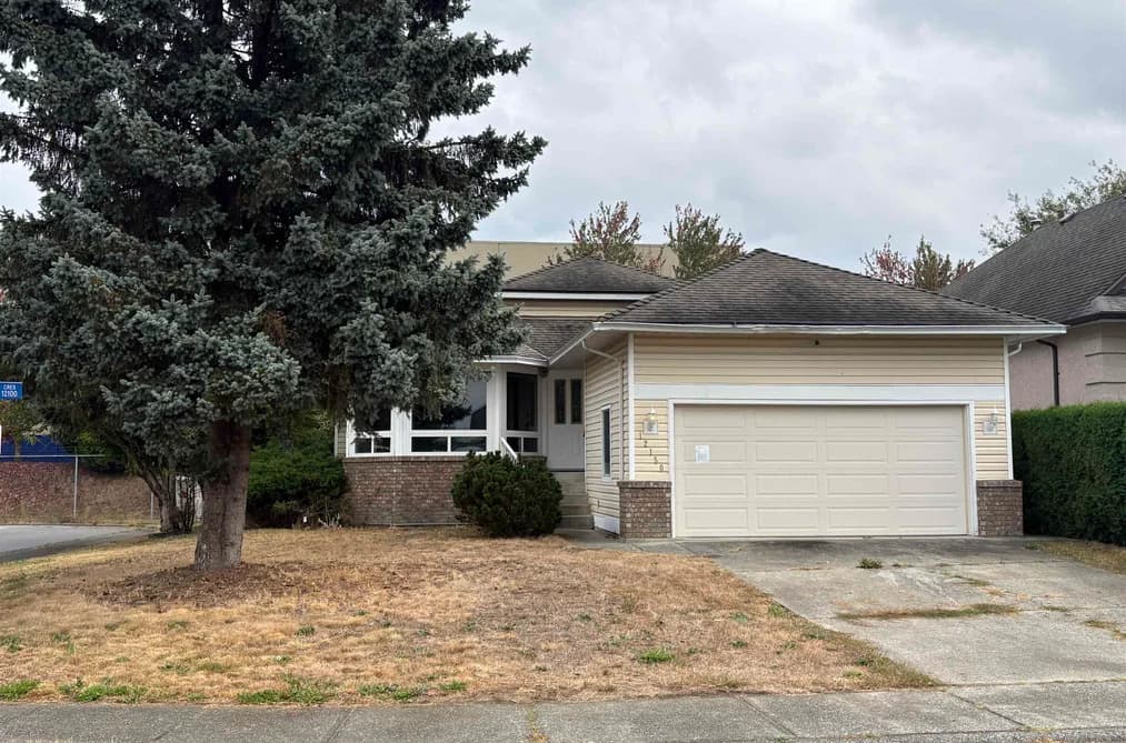 12150 CHESTNUT CRESCENT, Pitt Meadows, BC — Residential for Sale - Main Photo