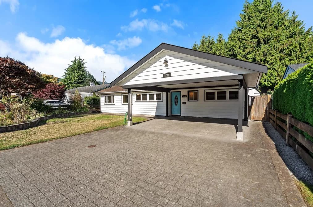 1216 PINEWOOD CRESCENT, North Vancouver, BC — Residential for Sale - Photo 2
