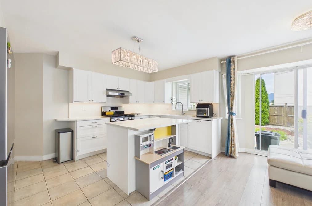 12170 BONSON ROAD, Pitt Meadows, BC — Residential for Sale - Photo 2